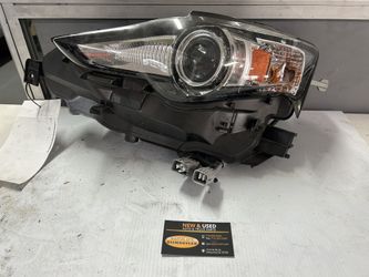 2016 Lexus IS200T Left Headlight
