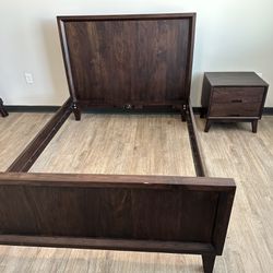 Full Size Bed And Night Stand 