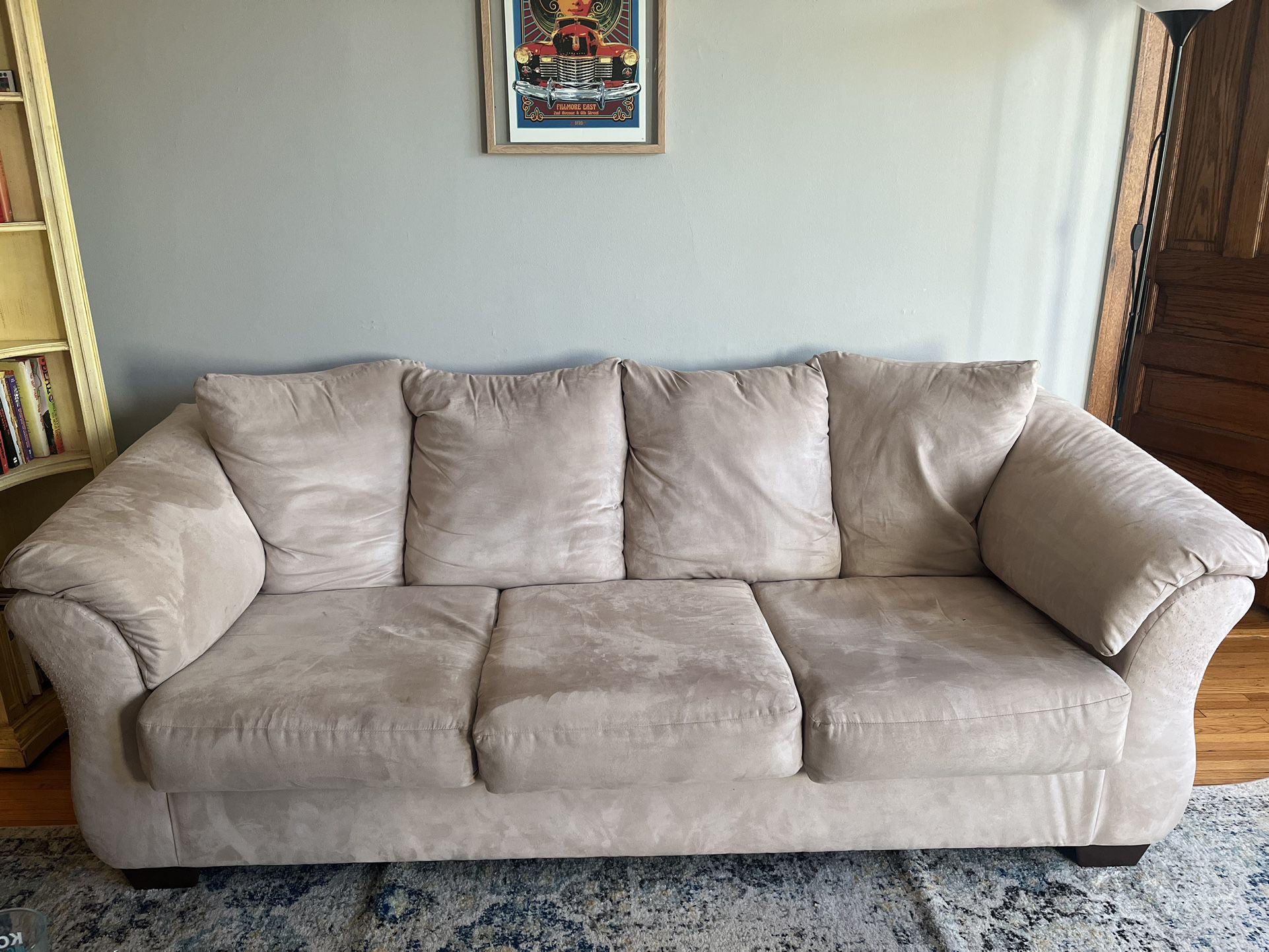 BEIGE CONTEMPORARY COUCH 