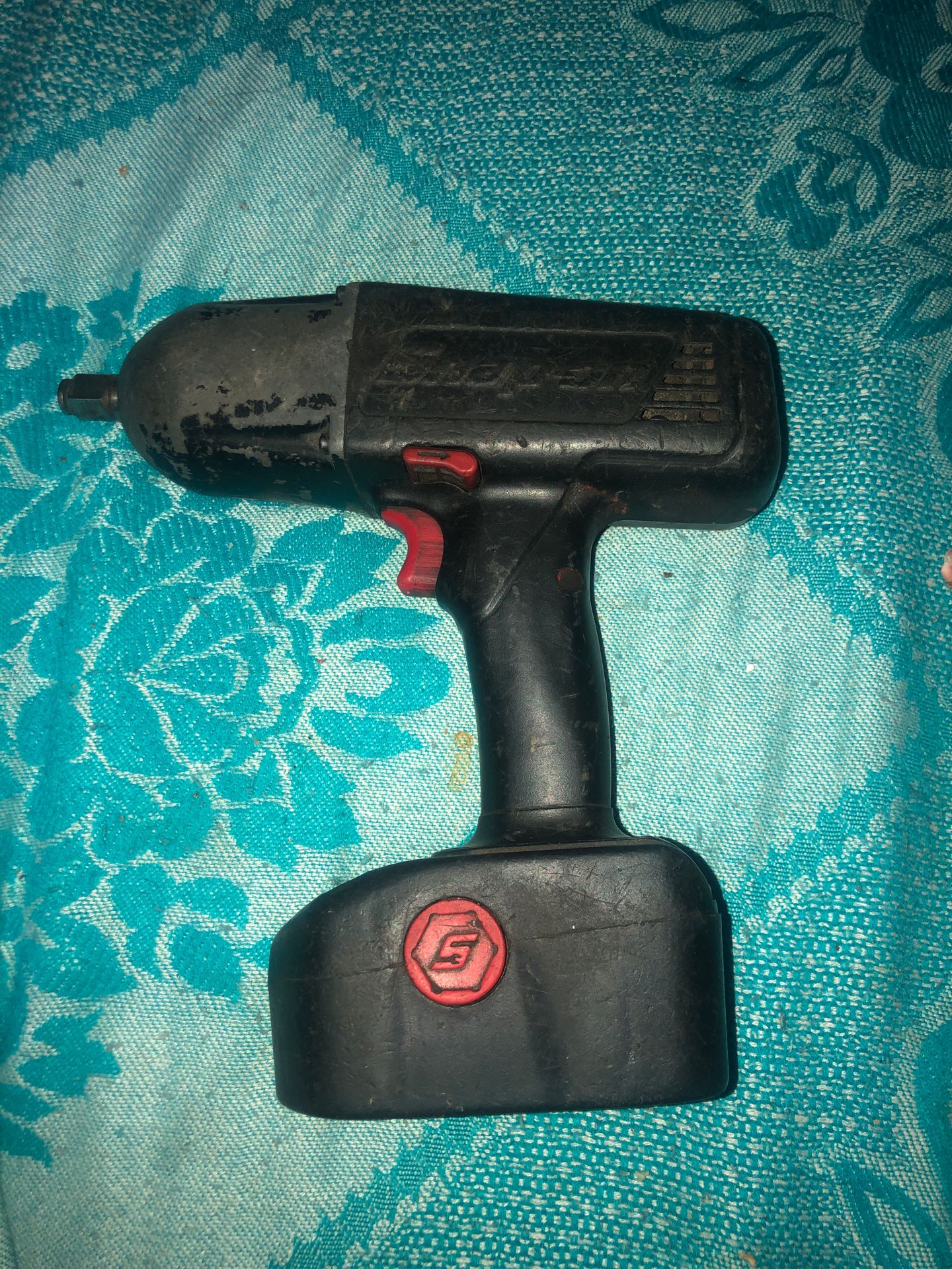 Snap on impact drill