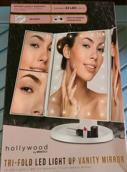 Hollywood by Vvitar New Tri Fold LED Vanity Mirror