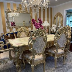 Very  Beautiful gorgeous antique Victorian dining room set