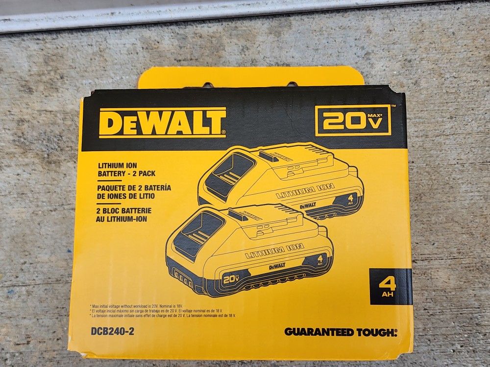 Dewalt
20V MAX Compact 4.0Ah Two Battery Pack Fuel Gauge (2 Pack)