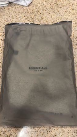ESSENTIALS F.O.G. DARK OATMEAL SHORTS (M)