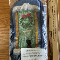 Eyeglass Case With Holiday Cat