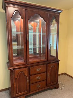 Display Cabinet with Drawers