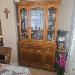 Wood China Cabinet / Hutch – Solid Wood, Great Condition