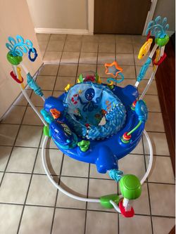 Baby jumper adjustable
