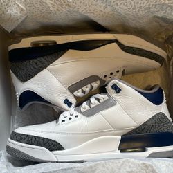Jordan 3 Midnight Navy Size 13 
