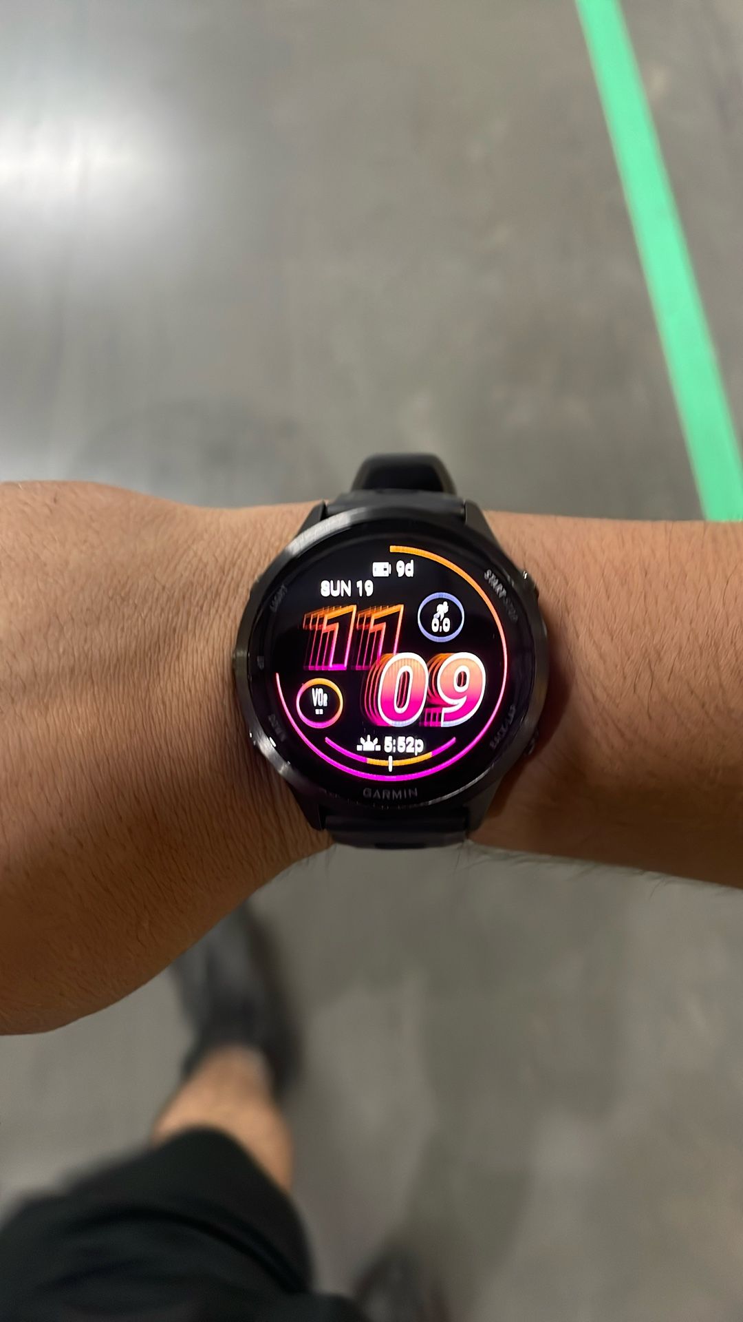 Garmin Forerunner 570 Smartwatch