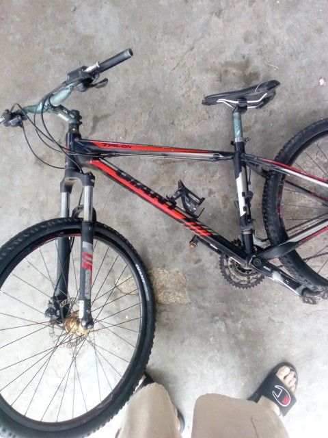 Giant Talon Mountain Bike
