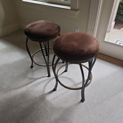 Swivel Bar Stools