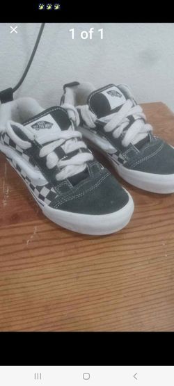 Boys shoes
