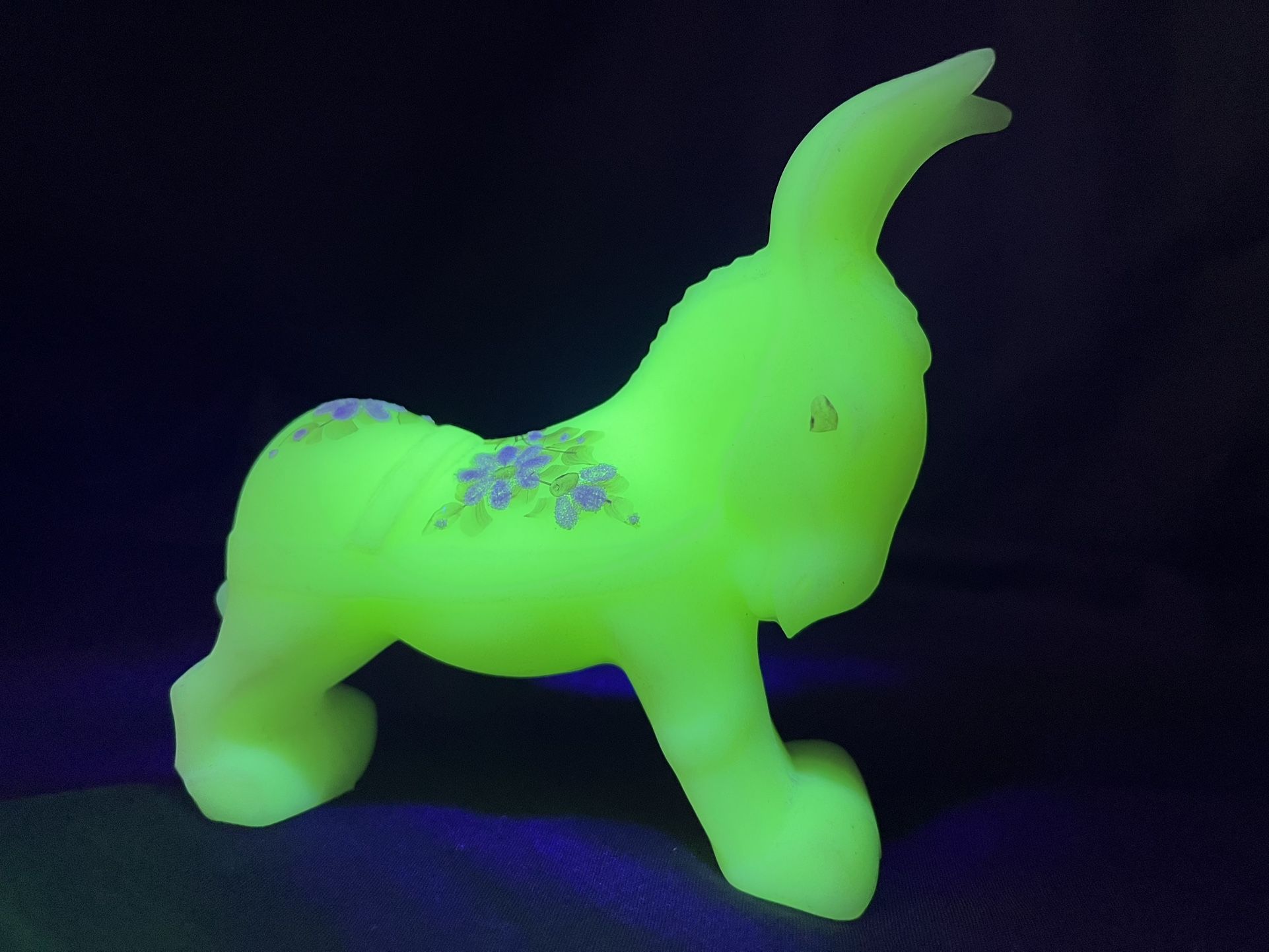 VTG- Fenton Custard Glass Donkey, UV Glow