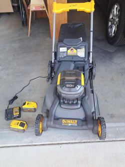 DeWalt 60V Max Self-Propelled Mower
