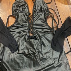 medium black sexy dress with sleeves 