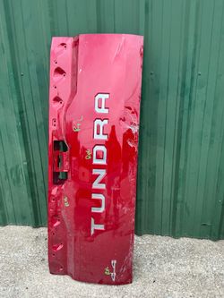 2022 2025 Toyota tundra tailgate