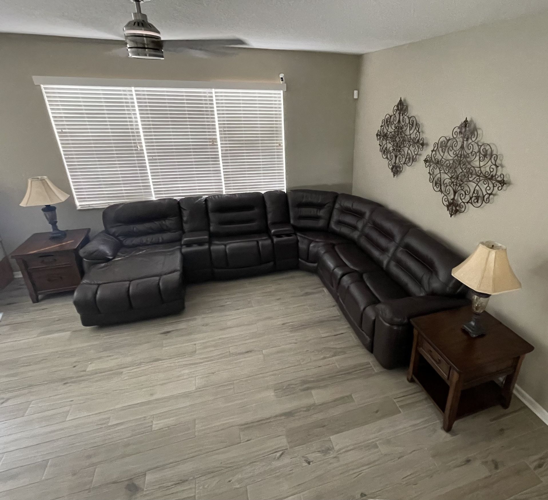 Leather Sectional End Tables And lamps