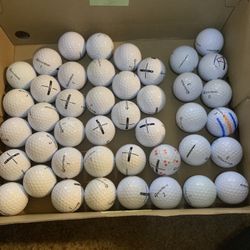 50 Golf Balls Taylormade In Good Condition 