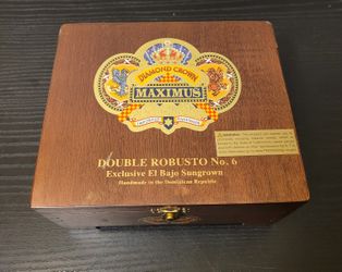 Rare Wooden Diamond Crown Cigar Box Great For Crafts And Storing Jewelry