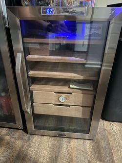 Whynter Humidor and Cooler 4.2 cu ft