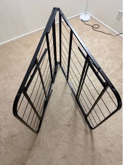 Bed Frame Iron Platform Bed Frame Noise-Free Easy Assembly, Black