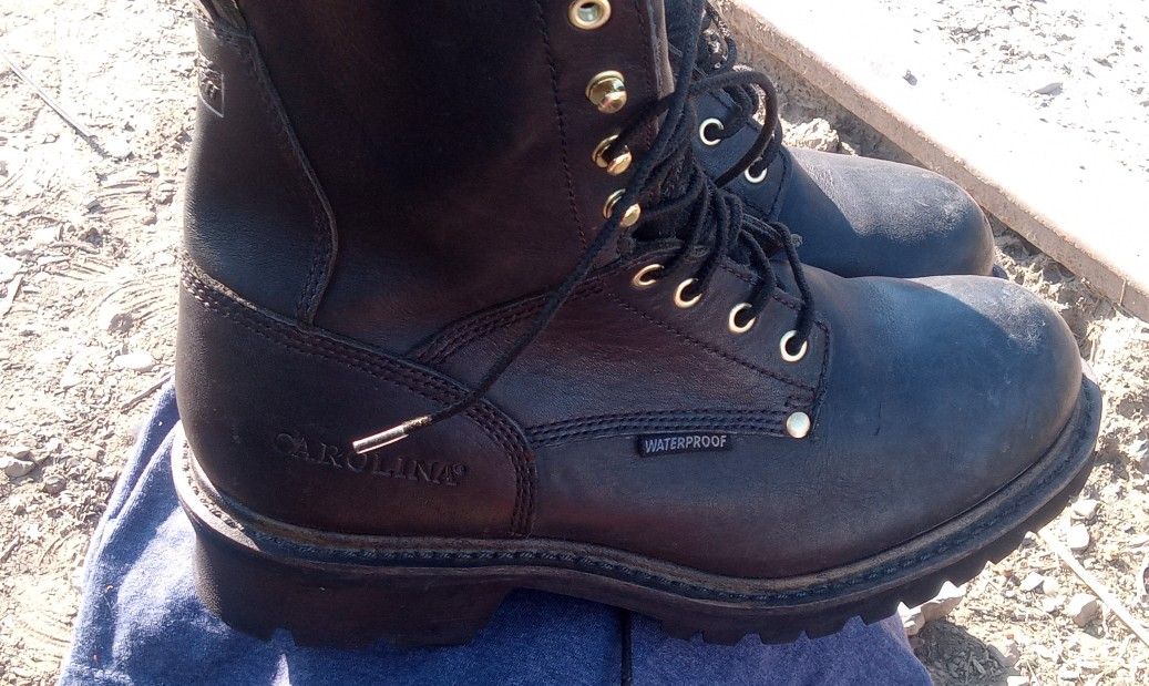 Carolina Elm 8" Waterproof
Mens Work boots Size 11
Black CA8823