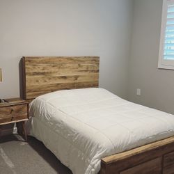 Bedroom Set - Full Size - Like New