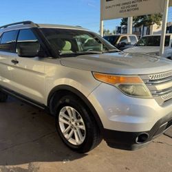 2015 Ford Explorer
