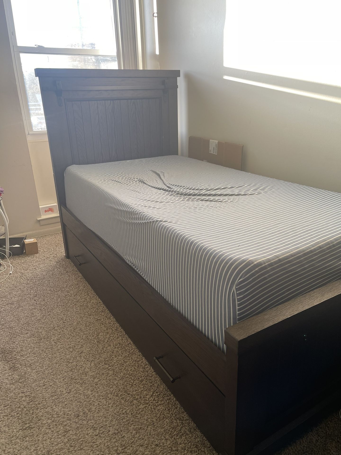 Twin Storage Bed With 3 Storage Boxes