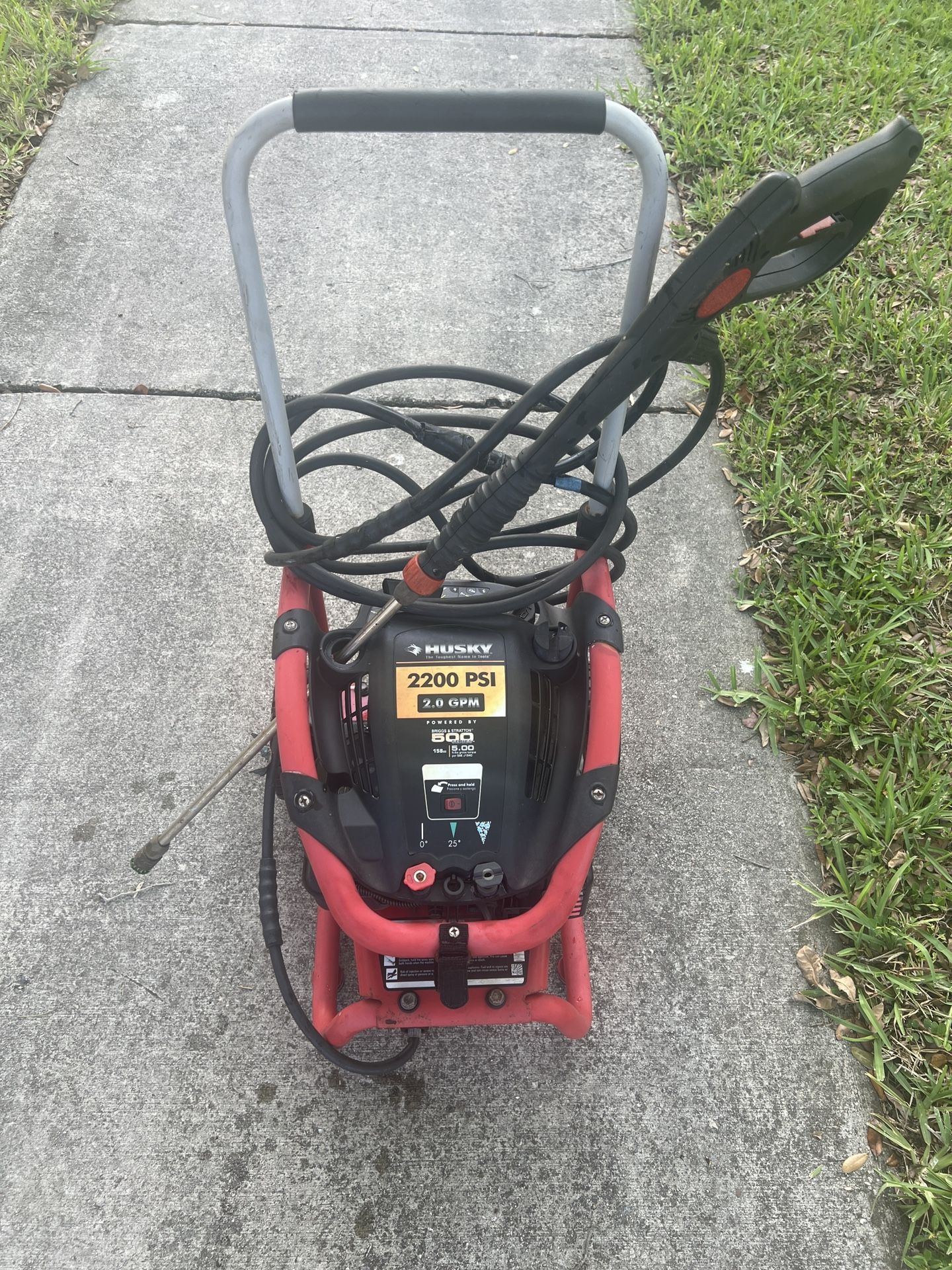 Husky 2200 Psi Pressure Washer ( Needs New Hose)