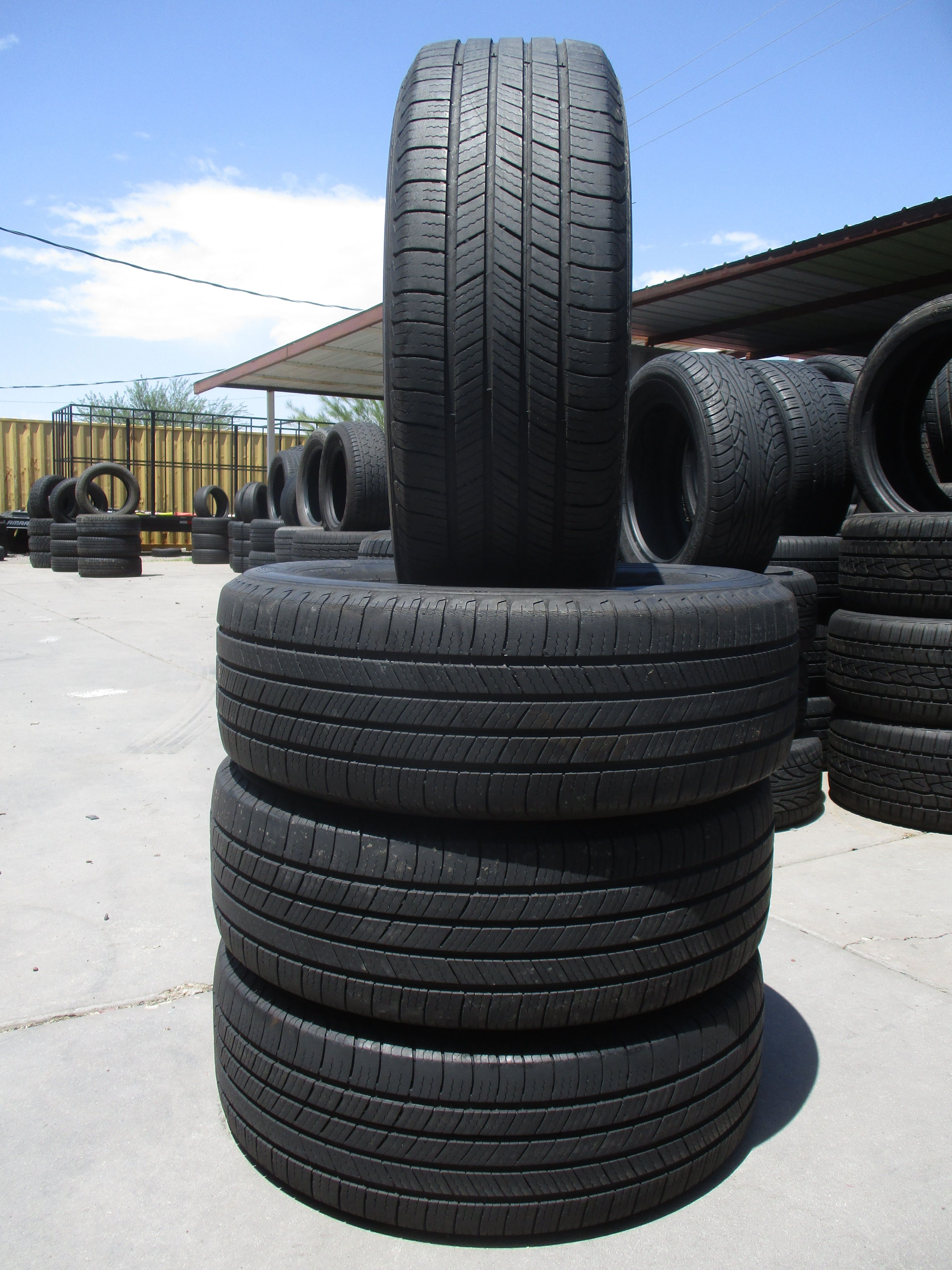 225/65/17 Michelin Defender All Season Tires