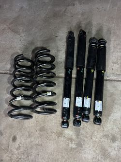 OEM 2022 Ram 3500 Cummins HO  Complete Shocks Springs