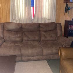 Pull Out Couch (comes W/ Full Size Mattress 
