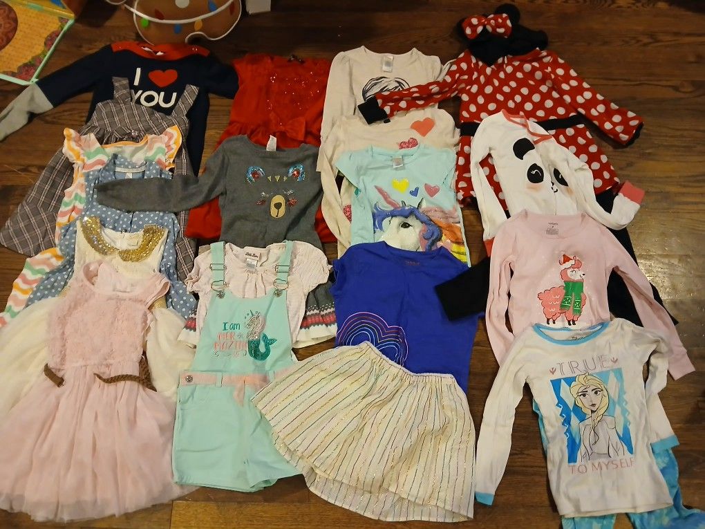 Bundle Of Girl's Clothes Size 5-6 
