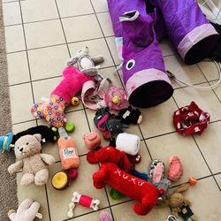 Dog Toys And Tunles All For $30