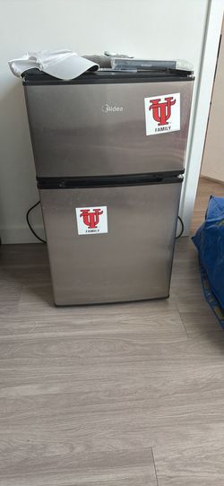 Midea MiniFridge+freezer
