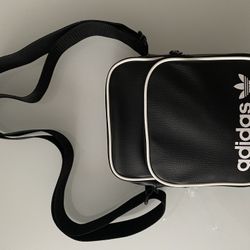 Adidas STRAP BAG 