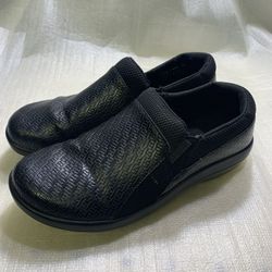 Alegria by PG Lite DUE-7883 Women’s Black Slip-On Comfort Shoes Size 6