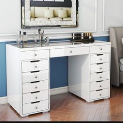 White Vanity With  Mirror 13-drawers For Extra Storage (New)