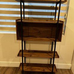 Wooden Shelf Unit/Bookshelf