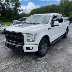 2015 Ford F-150 LARIAT • 4WD