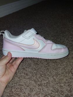 pink nike kids thirteen