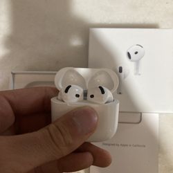 Apple AirPods 4th Generation w/ANC
