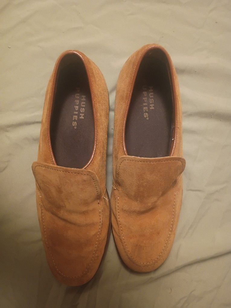 Hush Puppies Loafers Size 9M