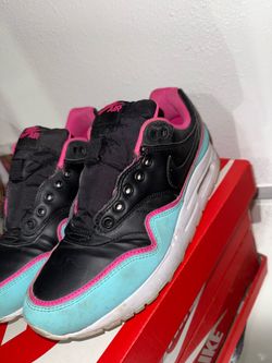 Nike Air Sneakers Black Pink Blue