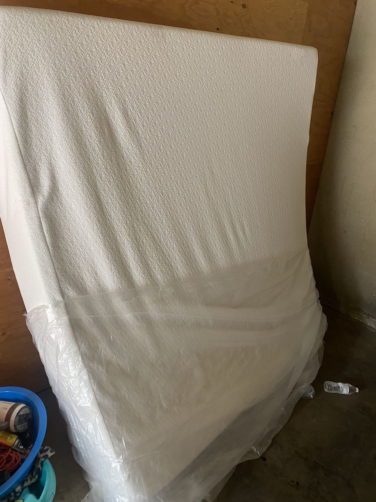 King Mattress Very Soft And New