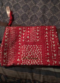 Victoria’s Secret makeup bag