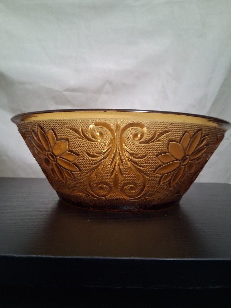 Tiara Amber Vintage Vegtable Bowl