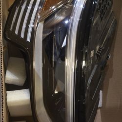 2024 AUDI Q8/SQ8/E-TRON RIGHT MATRIX LED HEADLIGHT